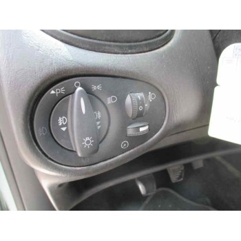 ford focus berlina (cak) del año 2003