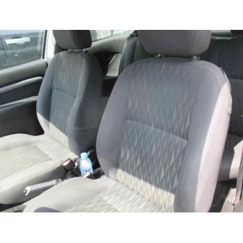 ford focus berlina (cak) del año 2003