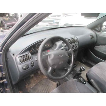 ford escort berlina/turnier del año 1999