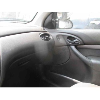 ford focus berlina (cak) del año 2003