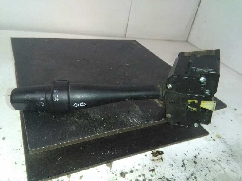 Recambio de mando luces para nissan vanette cargo 2.3 diesel referencia OEM IAM 36828B03G9  VOLANTE