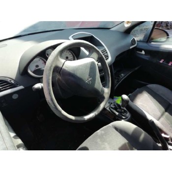 peugeot 207 del año 2006