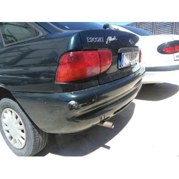 ford escort berlina del año 1996