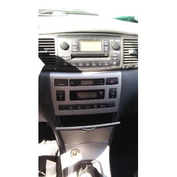 toyota corolla (e12) del año 2004