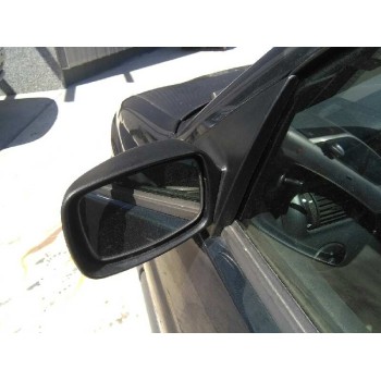 ford escort berlina del año 1996