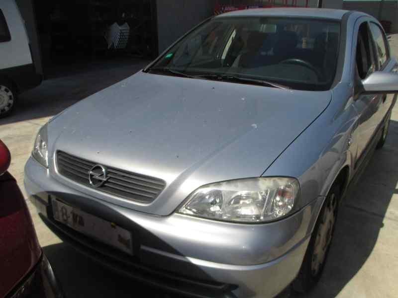 opel astra g berlina del año 2002