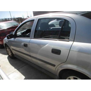 opel astra g berlina del año 2002