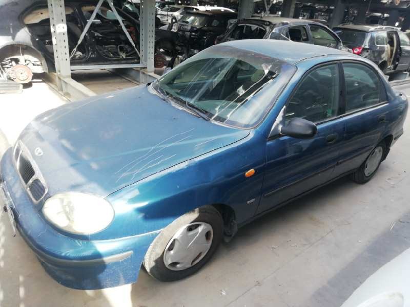 daewoo lanos del año 2000