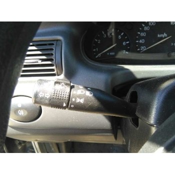 ford escort berlina del año 1996