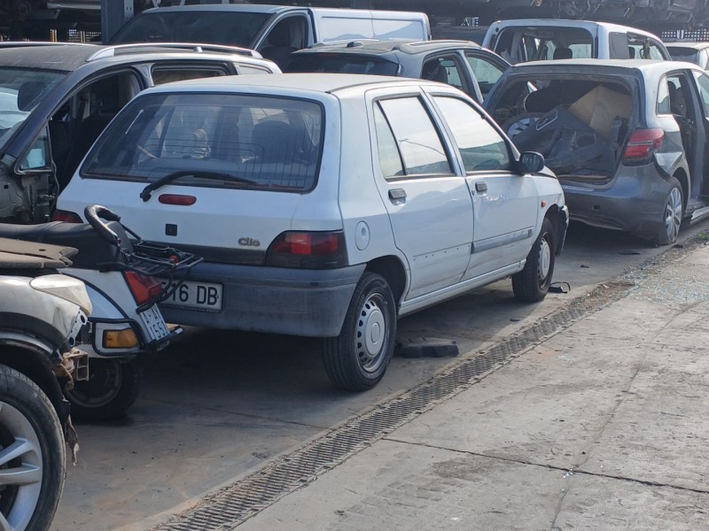 renault clio i (b/c57_, 5/357_) del año 1996