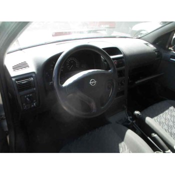 opel astra g berlina del año 2002