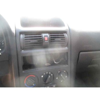 opel astra g berlina del año 2002