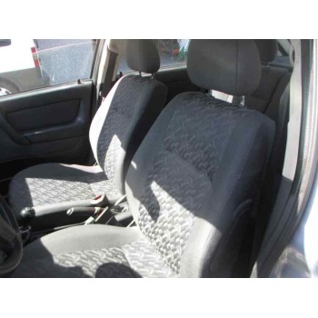 opel astra g berlina del año 2002