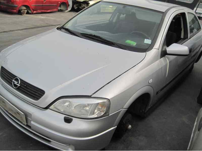 opel astra g berlina del año 1998