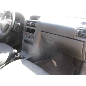 opel astra g berlina del año 2002