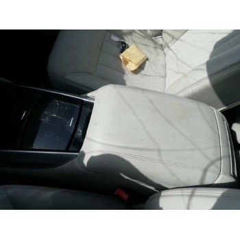 APOYABRAZOS CENTRAL 2516801052 SOPORTE PARTE TRASERA ROTO 