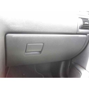 opel astra g berlina del año 2002