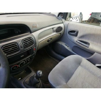 renault megane i fase 2 berlina (ba0) del año 2002