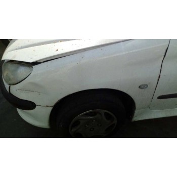 peugeot 206 berlina del año 2000