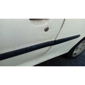 peugeot 206 berlina del año 2000