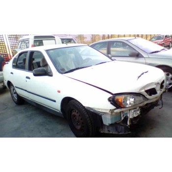 nissan primera berlina (p11) del año 2001