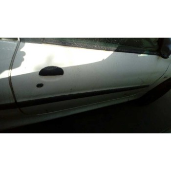 peugeot 206 berlina del año 2000