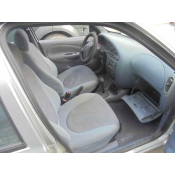 ford fiesta berlina del año 1996