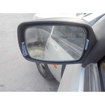 ford fiesta berlina del año 1996