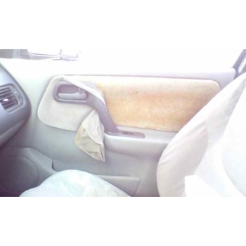 nissan primera berlina (p11) del año 2001