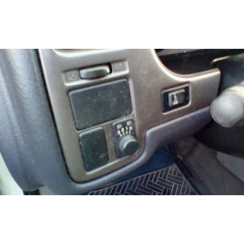 nissan primera berlina (p11) del año 2001