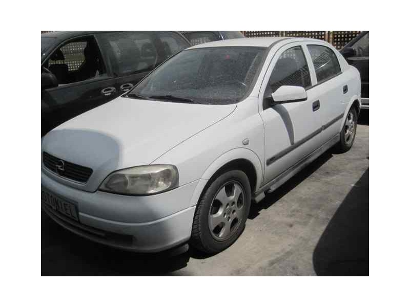 opel astra g berlina del año 2001