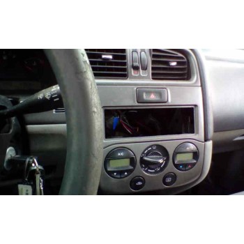 nissan primera berlina (p11) del año 2001