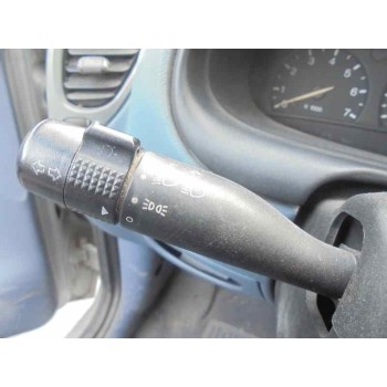 ford fiesta berlina del año 1996