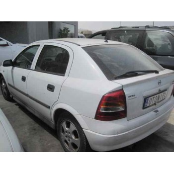 opel astra g berlina del año 2001