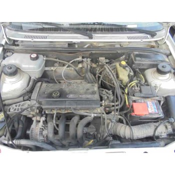 ford fiesta berlina del año 1996