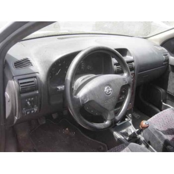 opel astra g berlina del año 2001