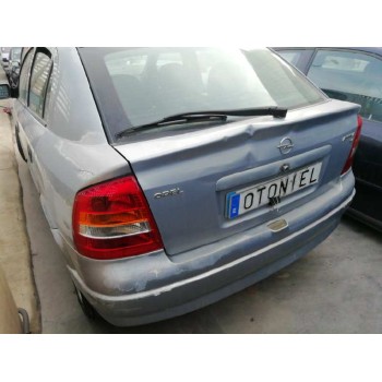 opel astra g berlina del año 2002