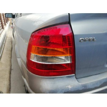 opel astra g berlina del año 2002