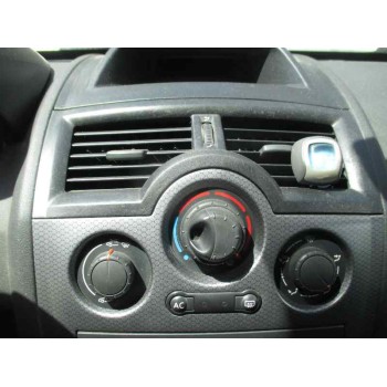 renault megane ii classic berlina del año 2004