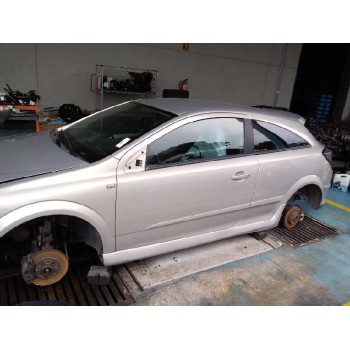 opel astra gtc del año 2005