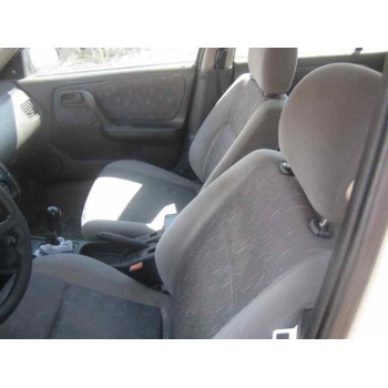 nissan primera berlina (p11) del año 1998