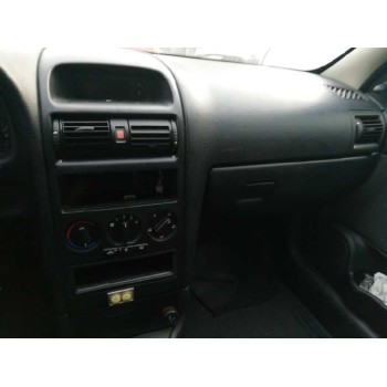 opel astra g berlina del año 2002