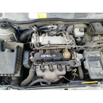 opel astra g berlina del año 2002