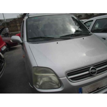 opel agila del año 2002