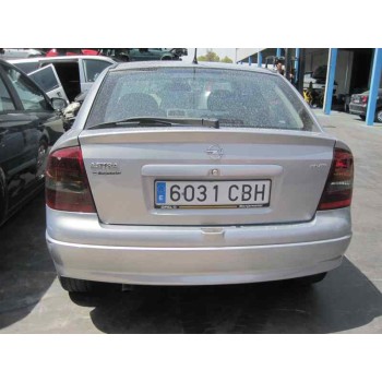 opel astra g berlina del año 2002