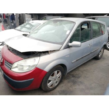 renault grand scenic del año 2005