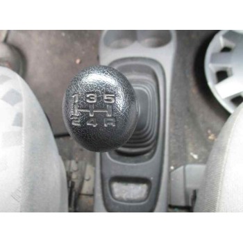 opel agila del año 2002