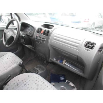 opel agila del año 2002