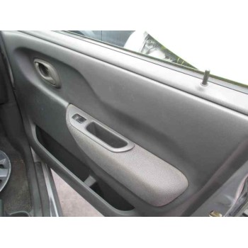 opel agila del año 2002