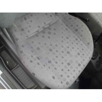 opel agila del año 2002